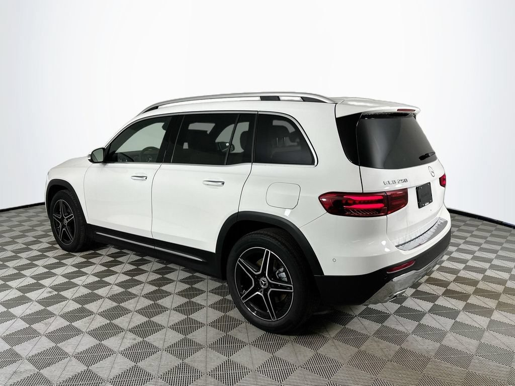 New 2026 Polar White Mercedes-Benz GLB 250 image 37