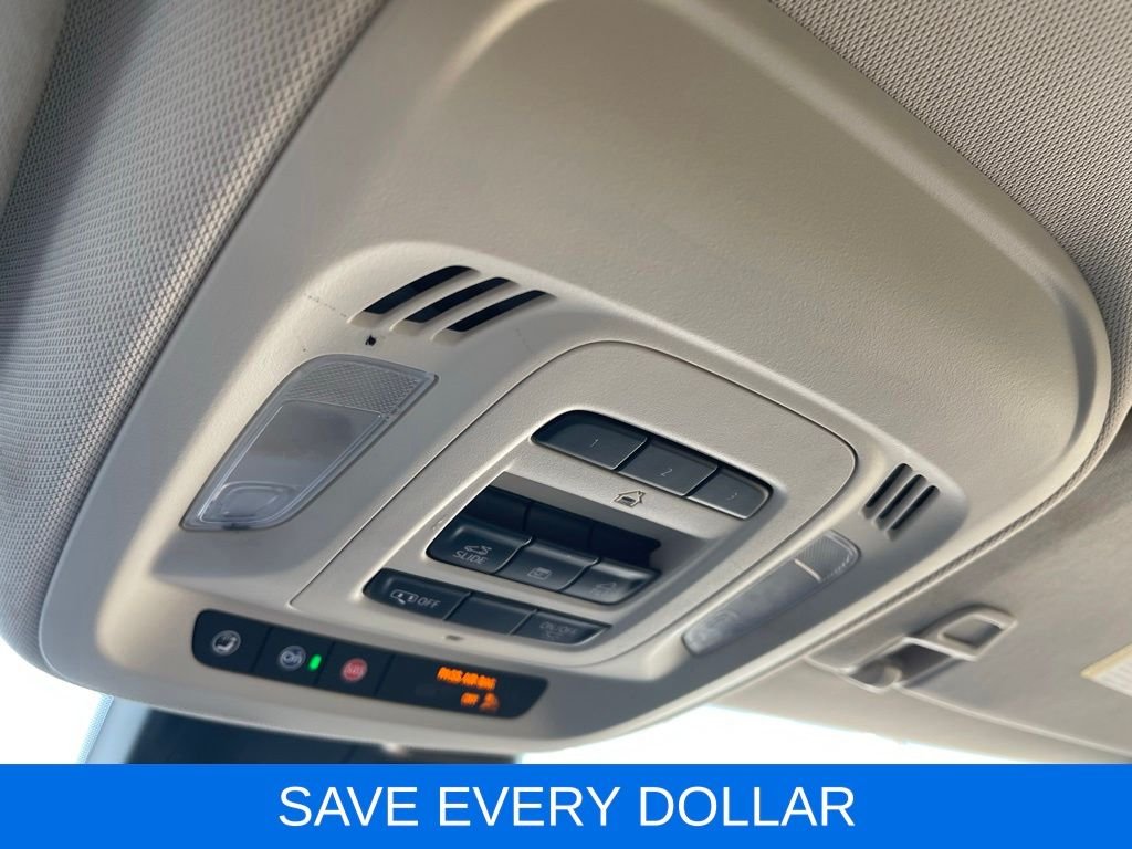 Used 2023 Blue Buick Avenir image 22
