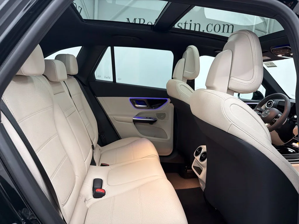 New 2027 Black Mercedes-Benz GLC 300 image 26