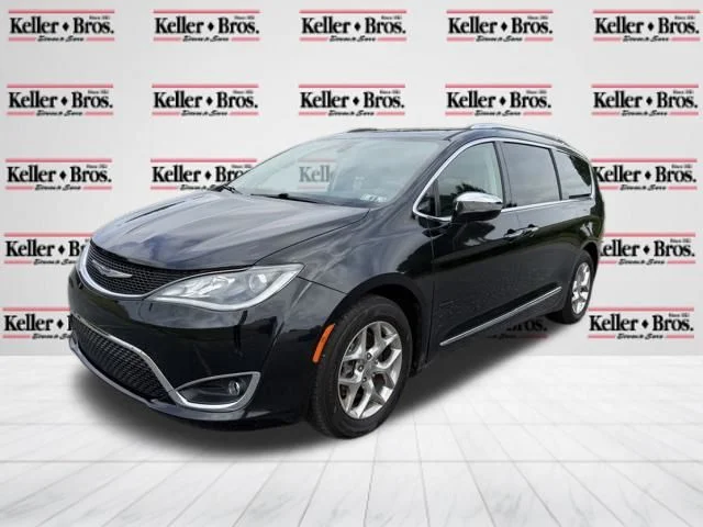 Used 2019 Black Chrysler Limited image 3
