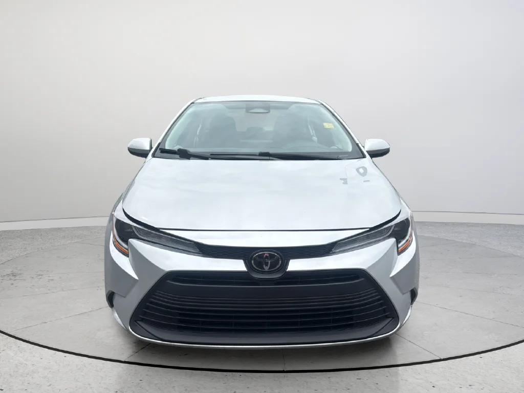 Used 2025 Silver Toyota LE image 3