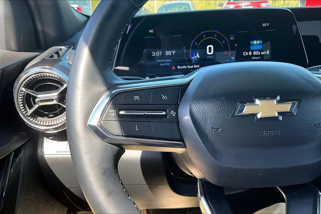 Used 2025 Blue Chevrolet LT image 14