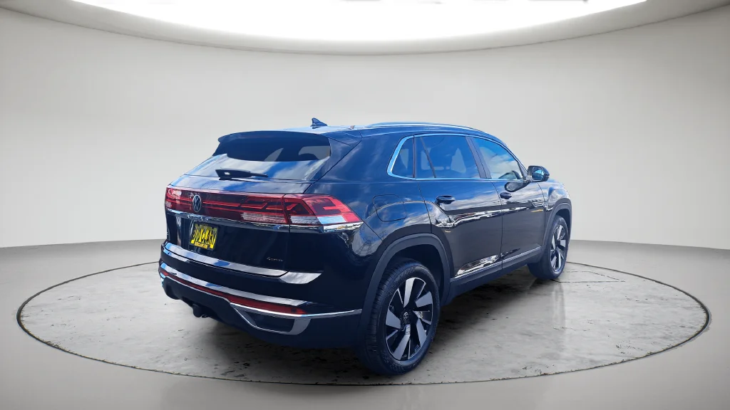 New 2026 Black Volkswagen SEL image 5