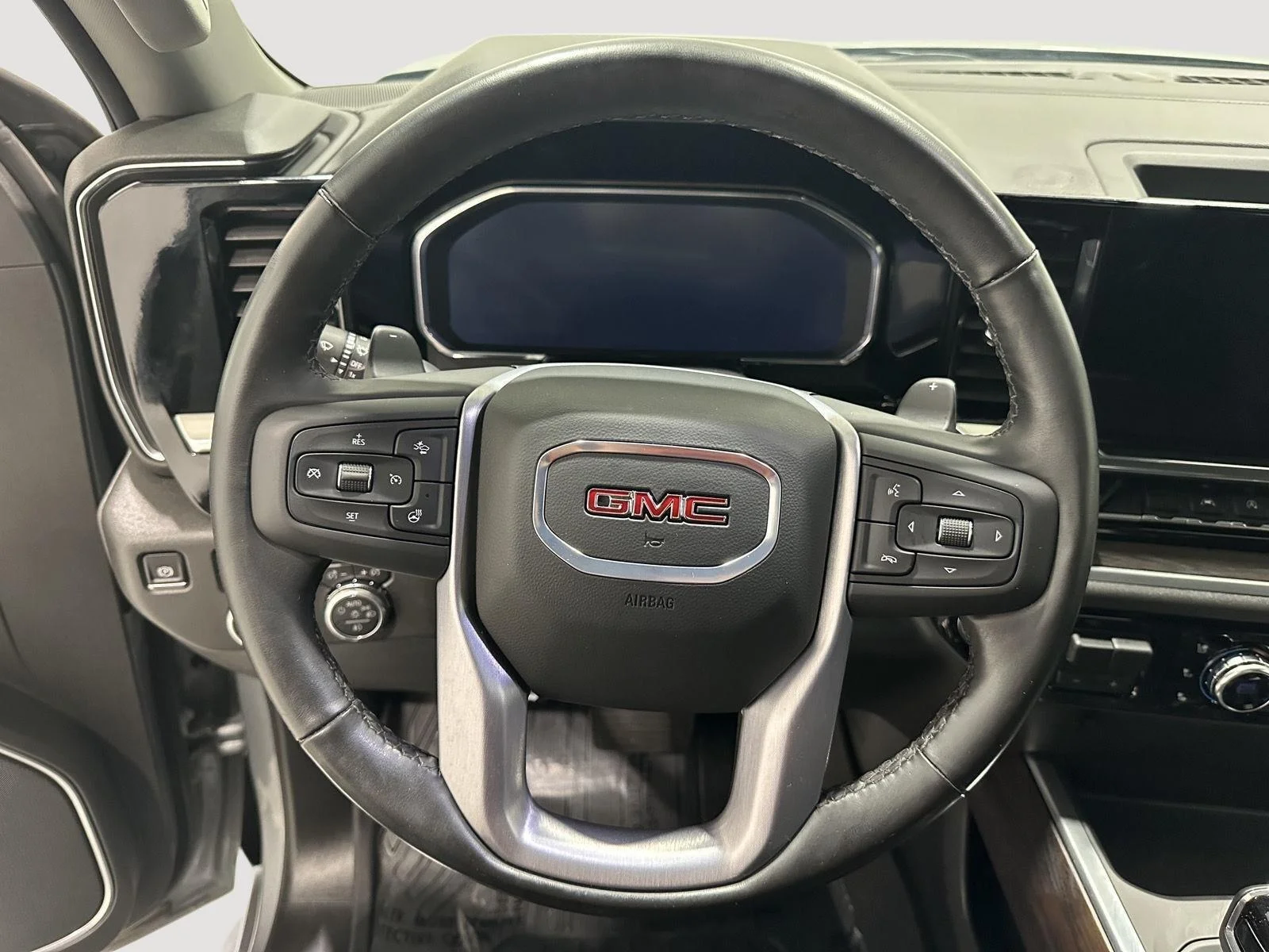 Used 2026 Sterling Metallic GMC SLT image 9