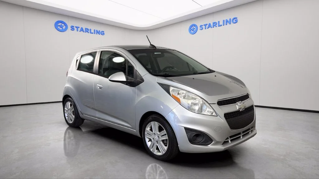 Used 2015 SILVER ICE Chevrolet LT image 14