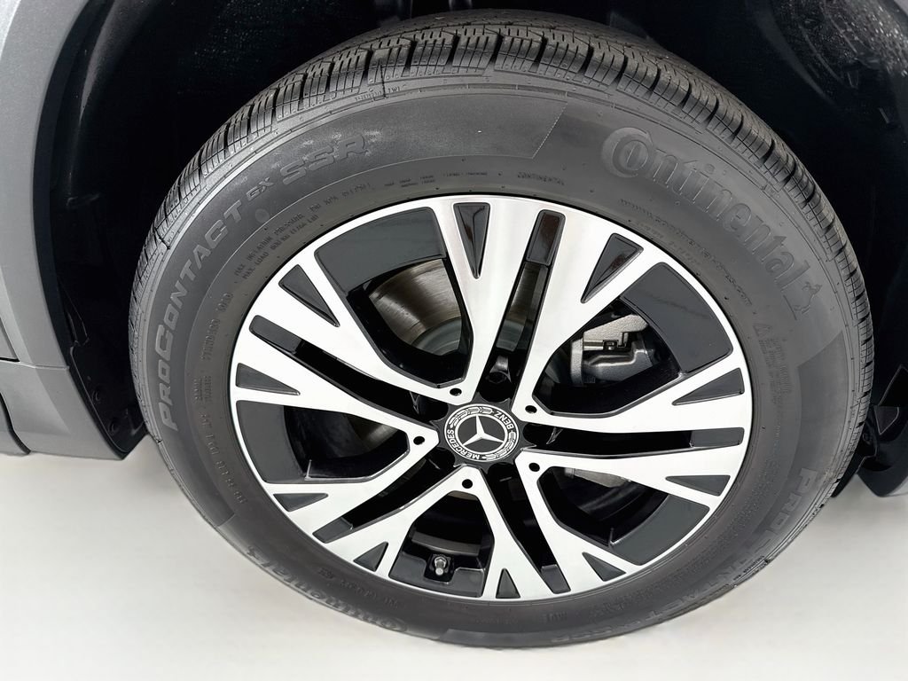 Certified Used 2026 Night Black Mercedes-Benz GLA 250 image 30