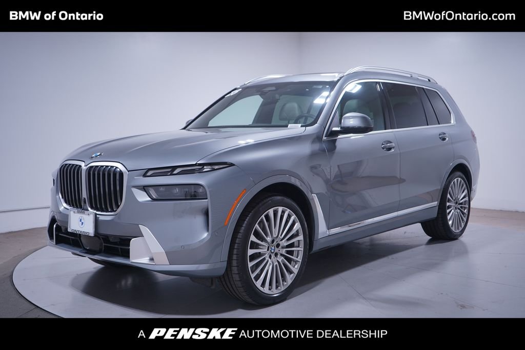 2023 BMW X7 xDrive40i's photo