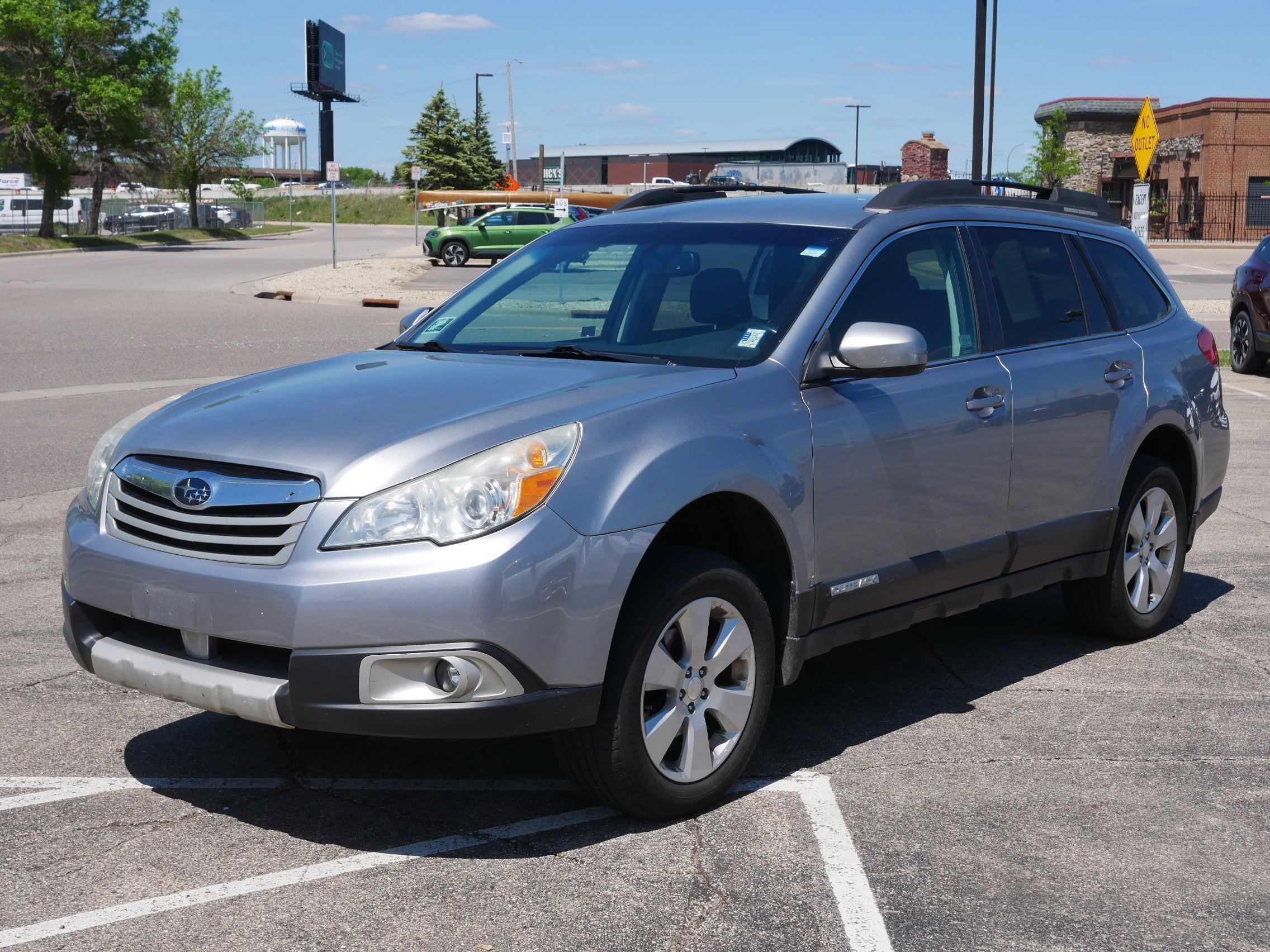 Used 2011 Subaru Outback I Premium with VIN 4S4BRCCC5B3413101 for sale in Bloomington, MN