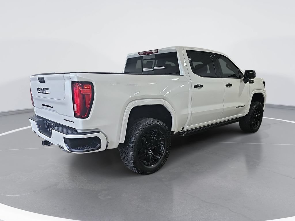 Used 2023 White Frost Tricoat GMC Denali Ultimate image 3