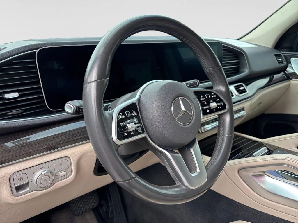 Used 2020 Red Mercedes-Benz GLE 350 image 26