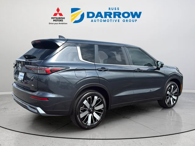 New 2026 Gray Mitsubishi SE image 5
