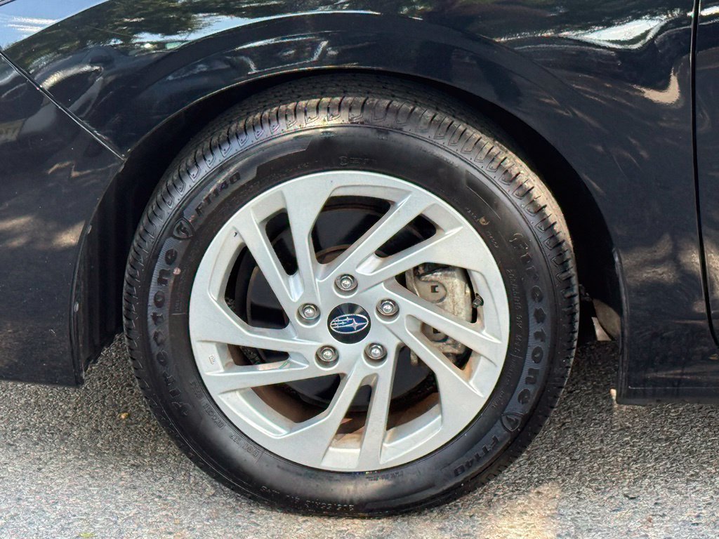 Used 2024 Crystal Black Silica Subaru Base image 6
