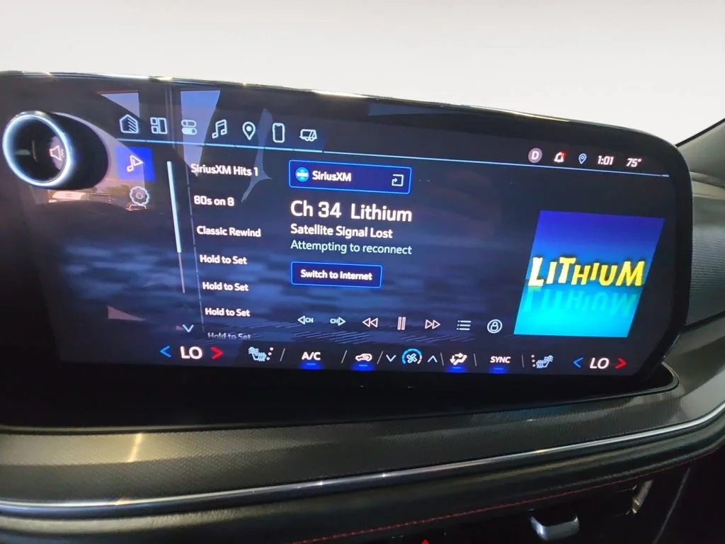 Used 2025 Black Chevrolet RST image 21