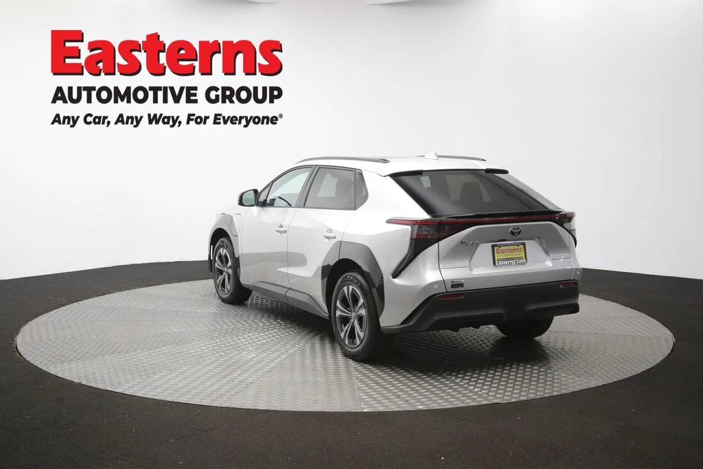 Used 2024 Silver Toyota XLE image 67