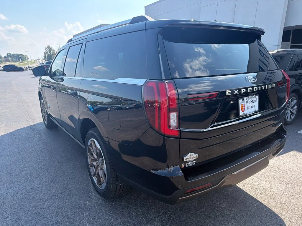 New 2027 Agate Black Metallic Ford MAX King Ranch® image 3