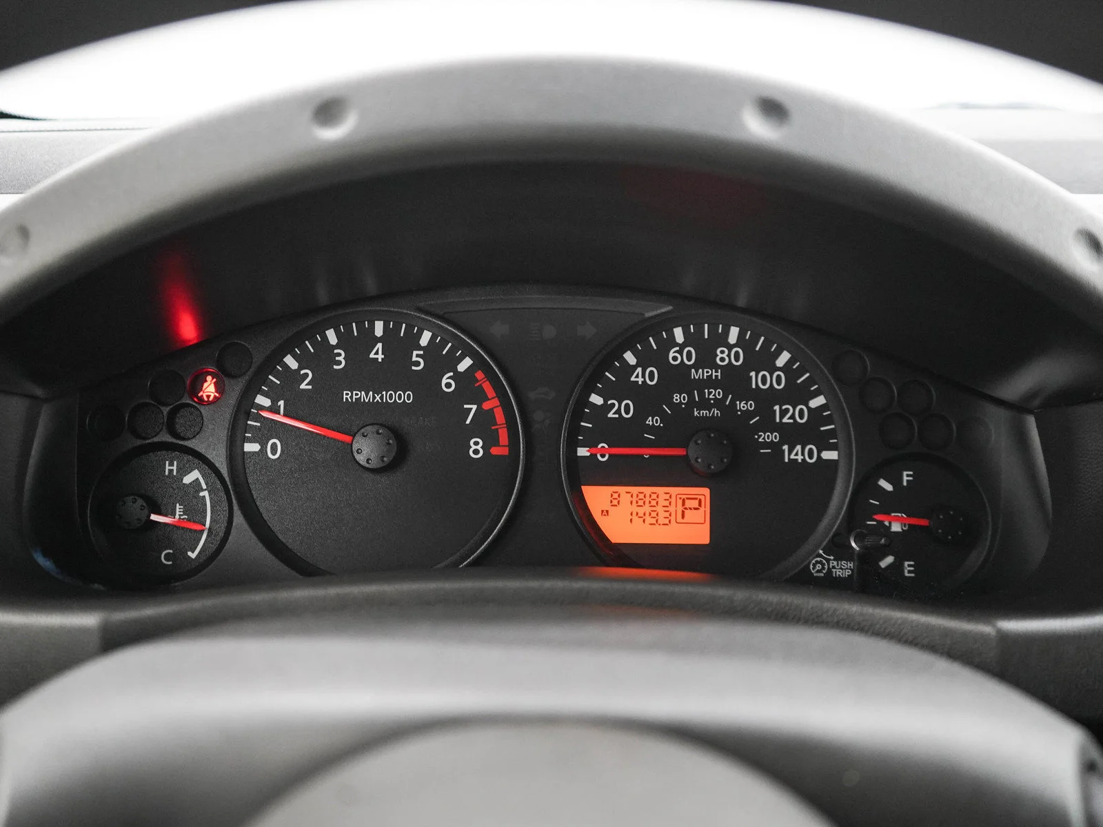Used 2009 Silver Lightning Metallic Nissan SE image 18