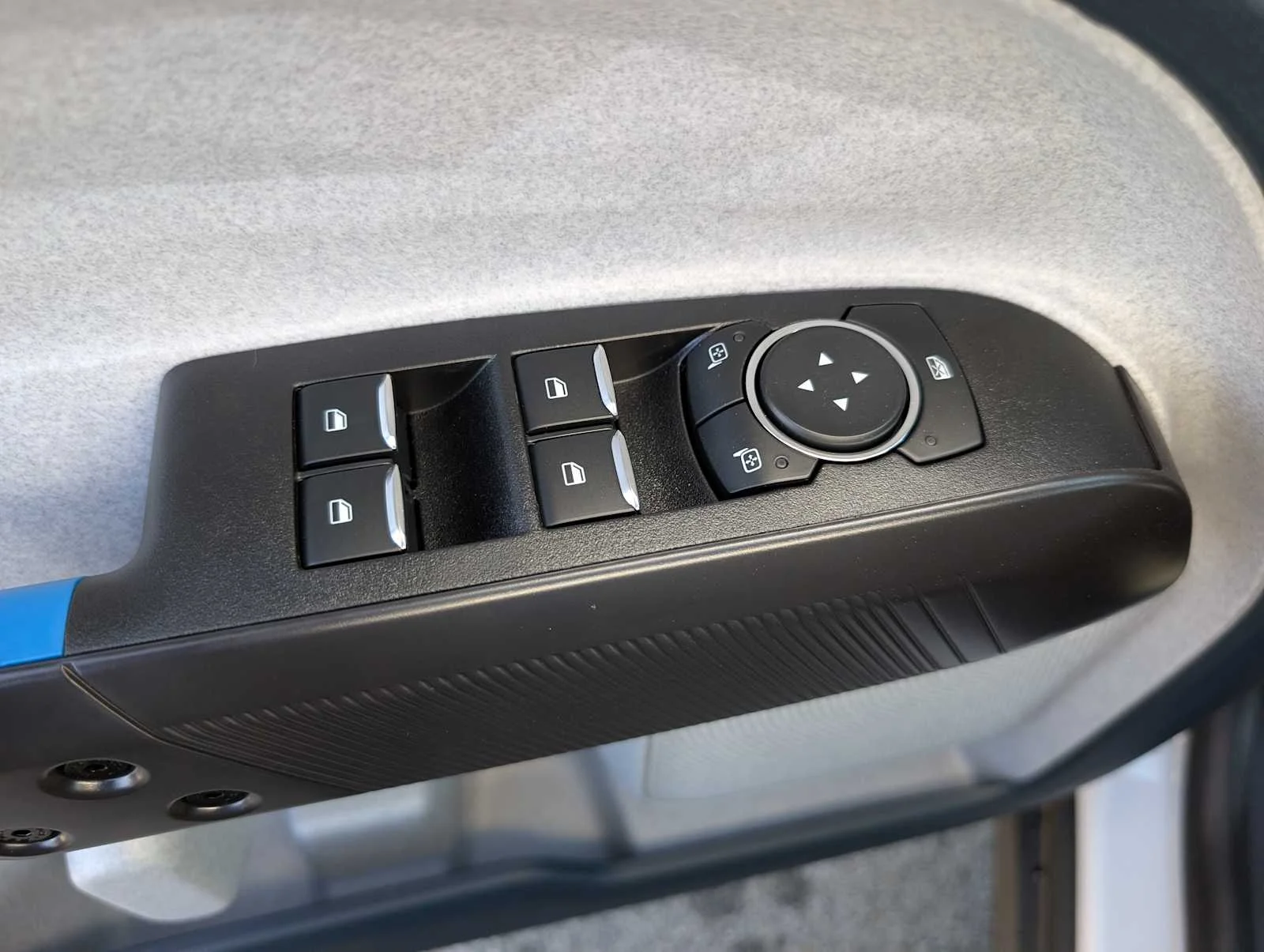 New 2026 Oxford White Ford XLT image 29