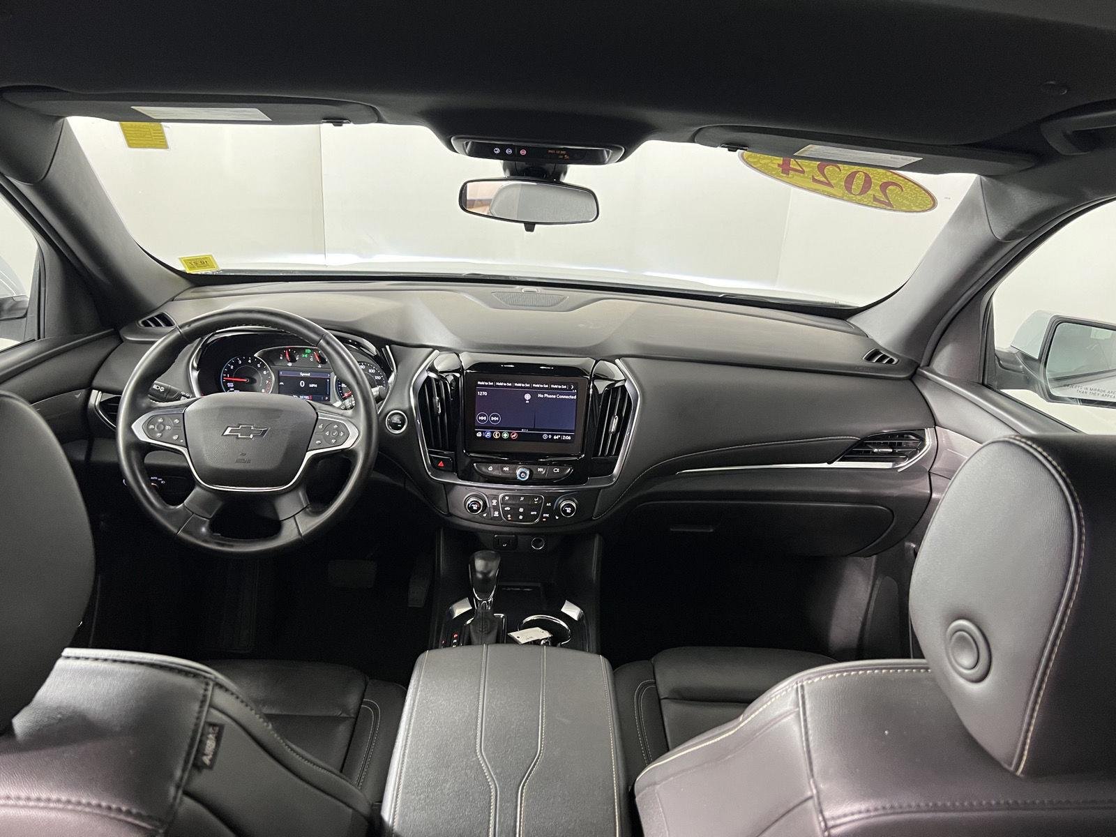 Used 2024 Summit White Chevrolet LT Leather image 2