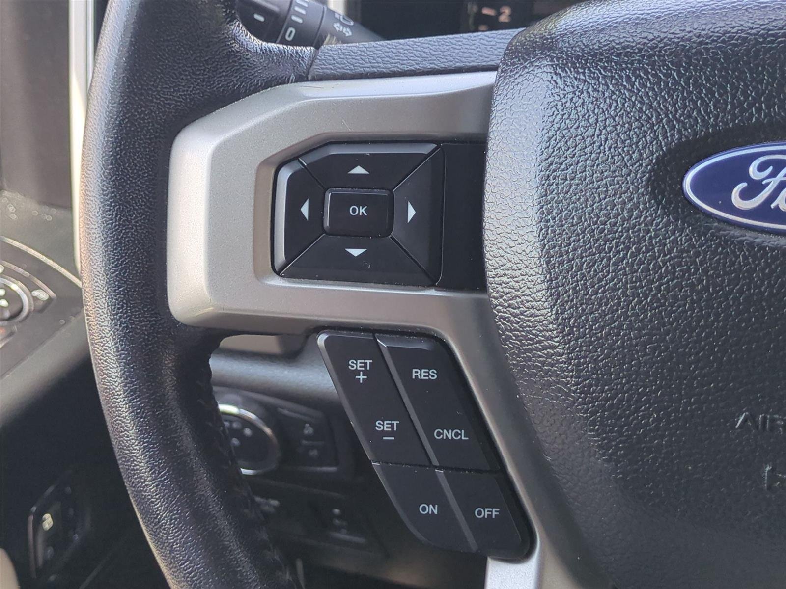 Used 2020 Oxford White Ford LARIAT image 20