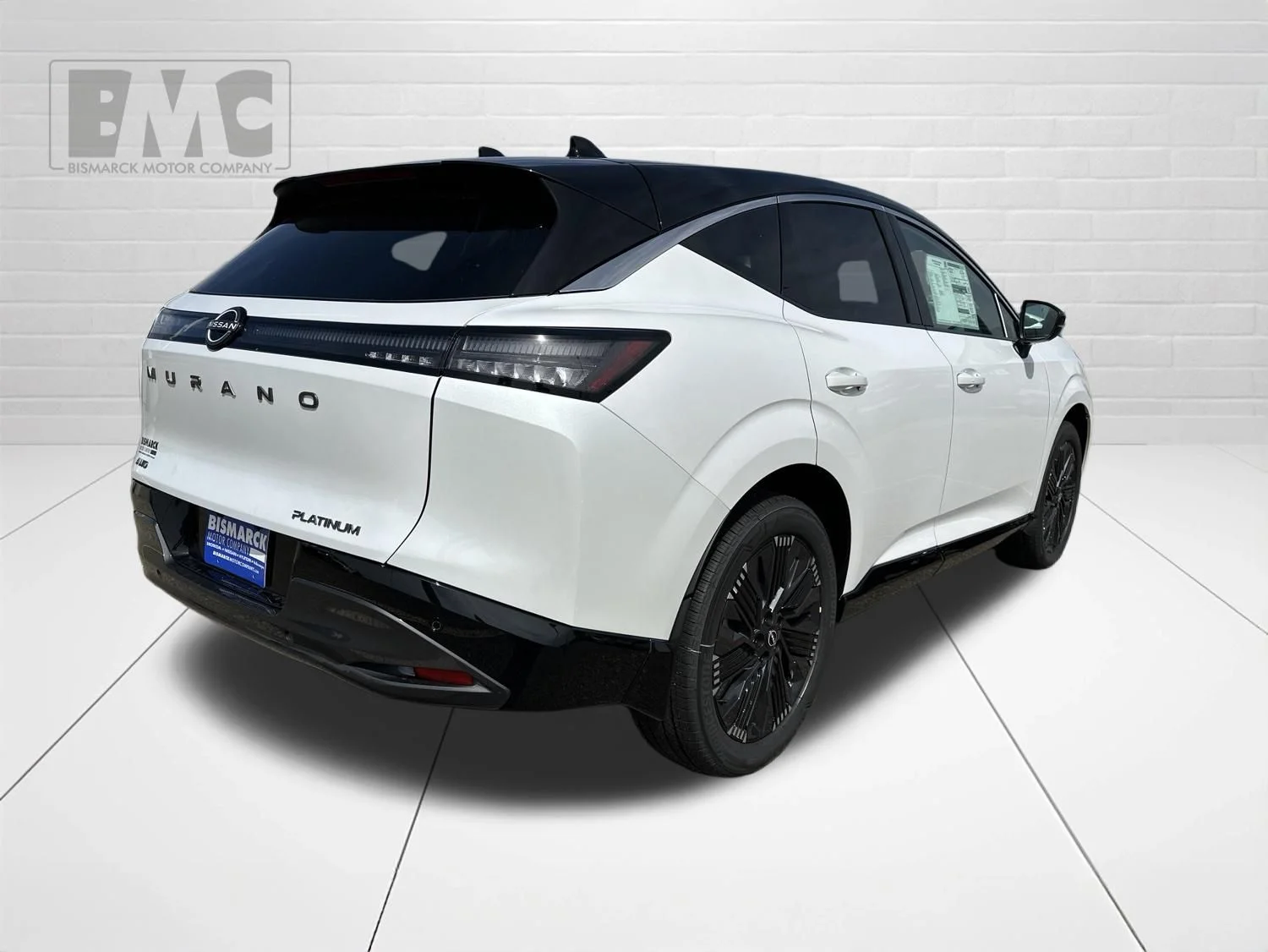 New 2026 Everest White Pearl TriCoat / Super Black Two-tone Nissan Platinum image 3