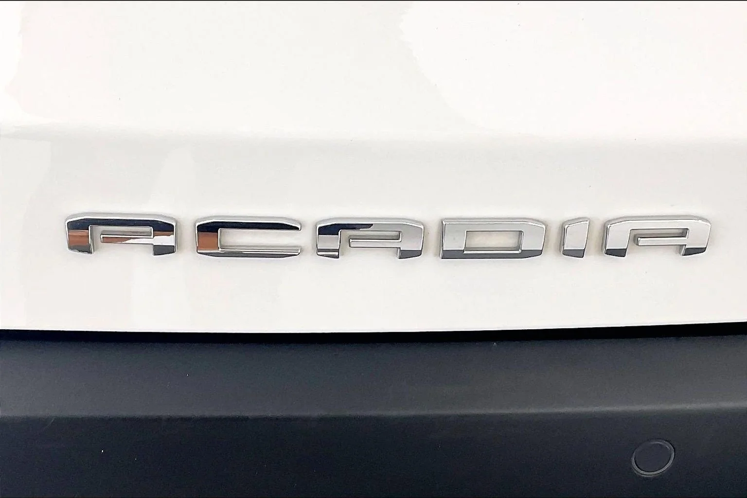 Used 2023 Summit White GMC AT4 image 31