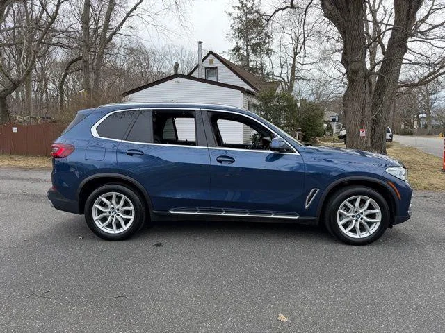 Used 2023 Blue BMW xDrive40i image 8