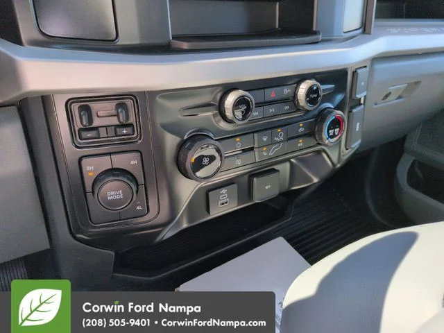 New 2026 Oxford White Ford XL image 17