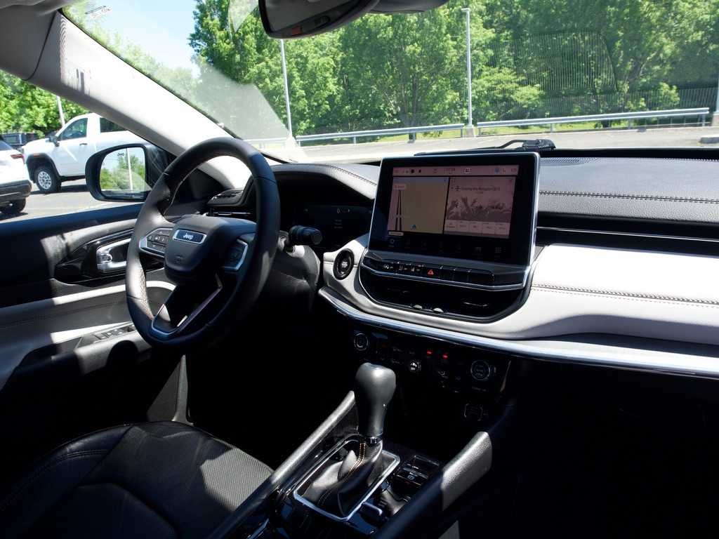 2022 Jeep Compass Limited - Photo 38