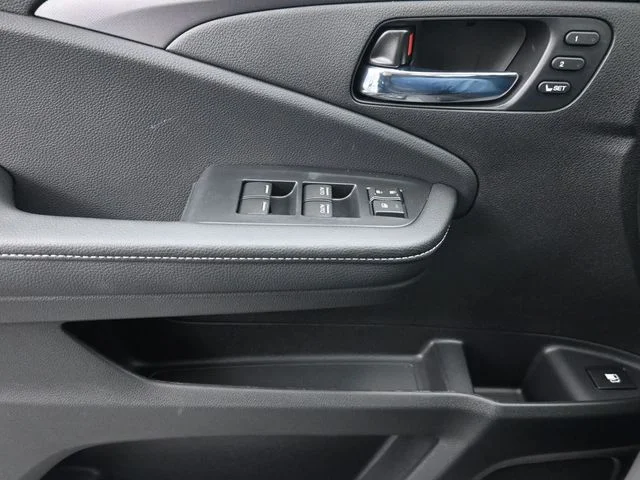 New 2026 Platinum White Pearl Honda RTL image 28