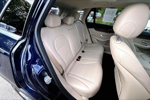 Used 2021 Blue Mercedes-Benz GLC 300 image 16