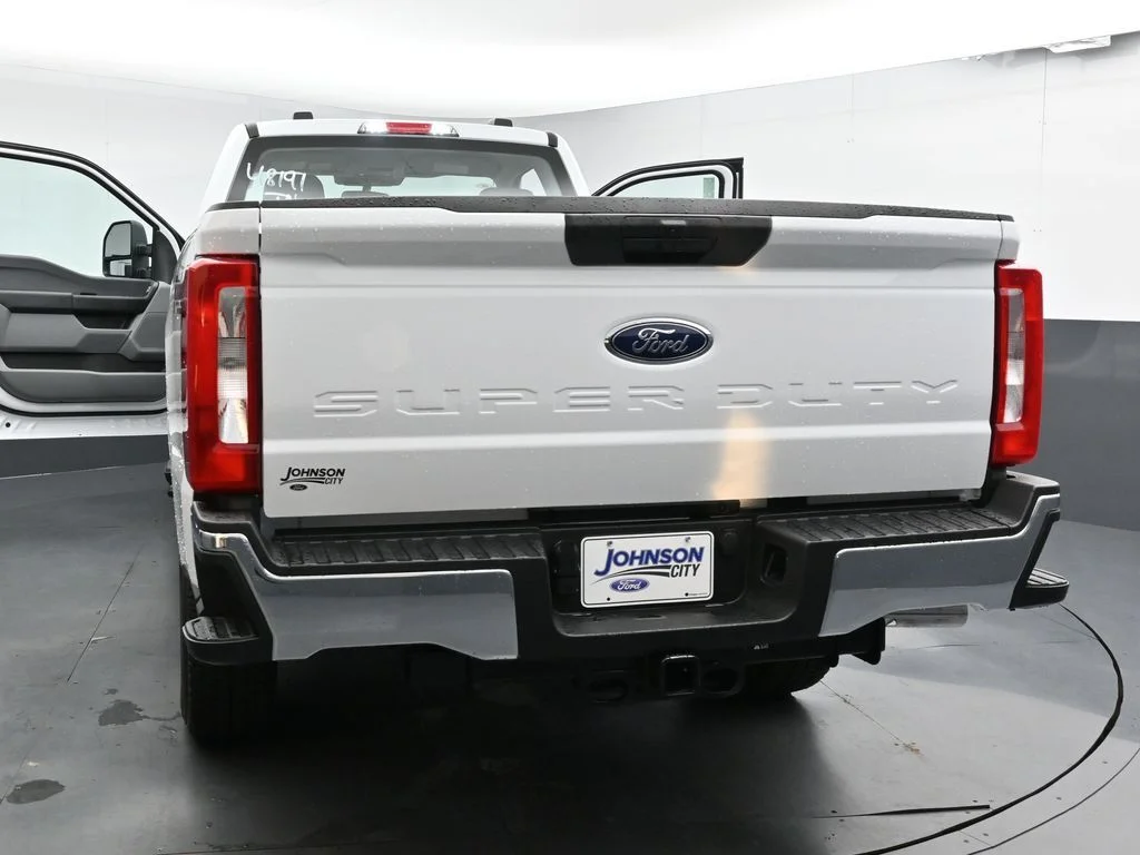 New 2026 Oxford White Ford F-250® XL image 41