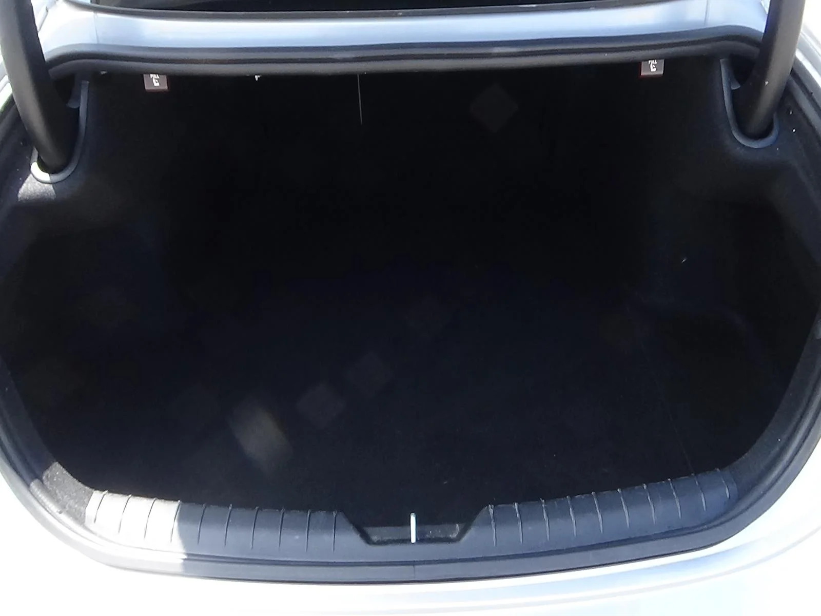 Used 2025 Aero Silver Metallic (t4a) Hyundai SEL image 11