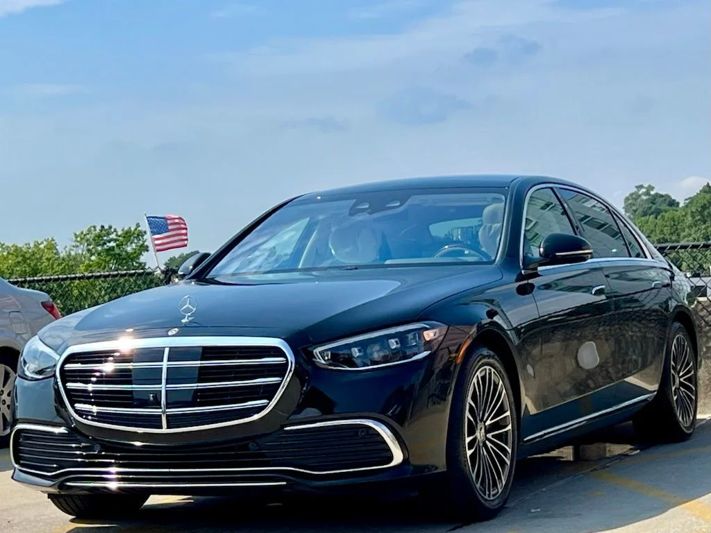 Certified Used 2024 Black Mercedes-Benz S 580e image 4
