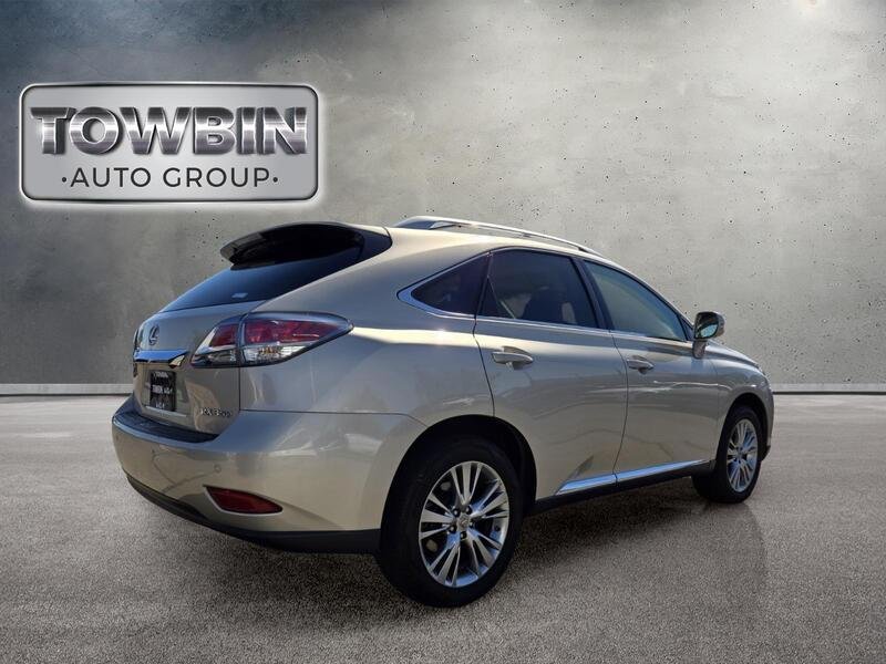 Used 2013 Cashmere Metallic LEXUS AWD 4DR image 4