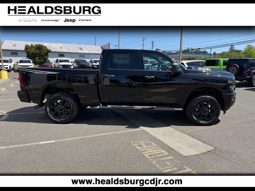 New 2026 Diamond Black Crystal Pearl-Coat Exterior Paint RAM Tradesman image 6