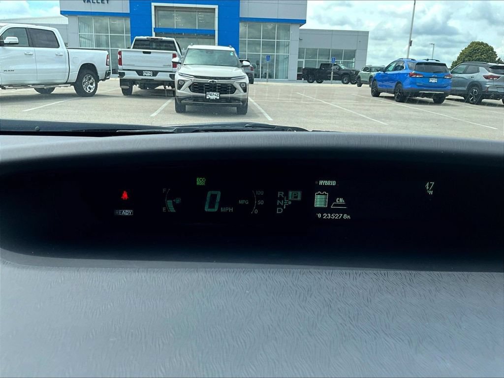2015 Toyota Prius 12