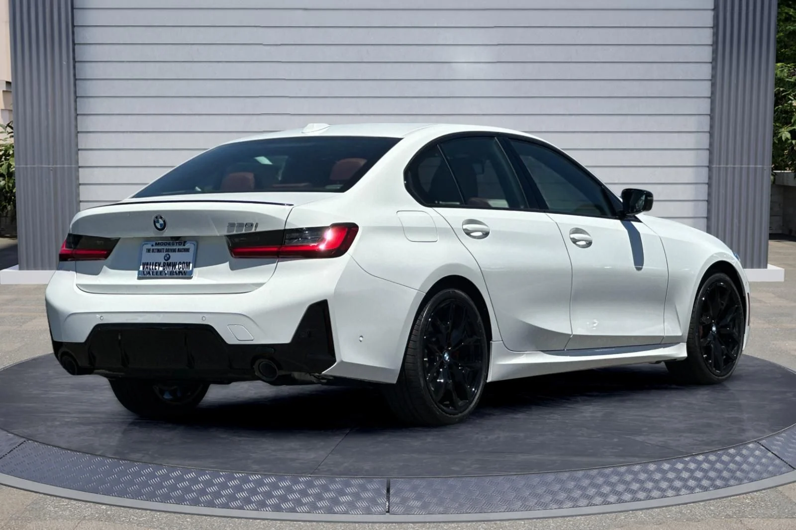 New 2026 Alpine White BMW 330i image 4