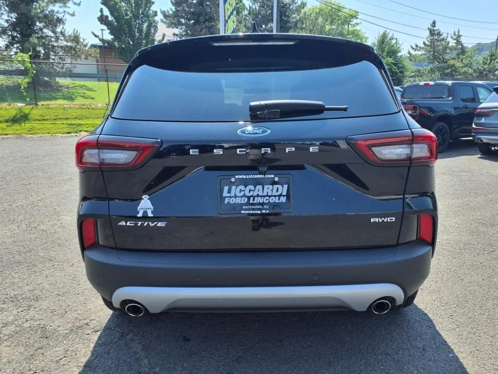 New 2024 Agate Black Metallic Ford Active™ image 5