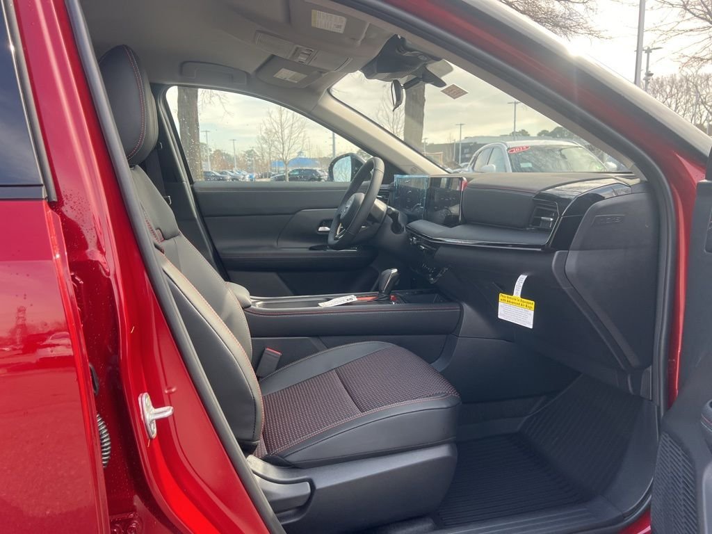 2025 Nissan Kicks SR AWD - Photo 17