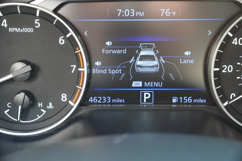Used 2025 Gun Metallic Nissan 2.5 SV image 30