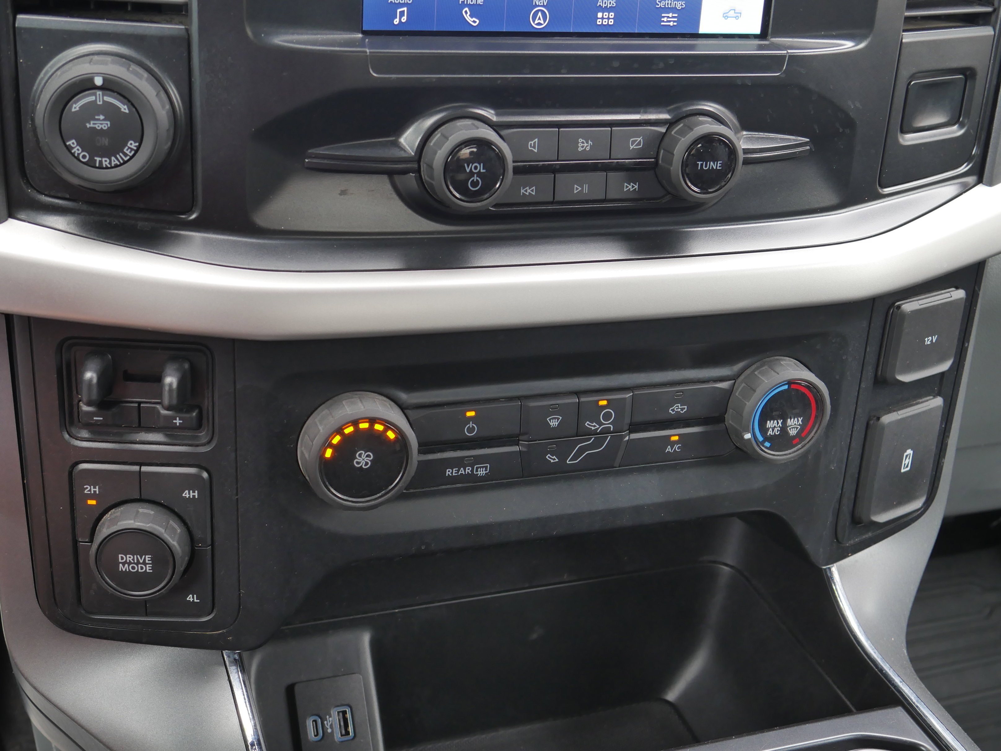 Used 2022 Iconic Silver Metallic Ford XLT image 14