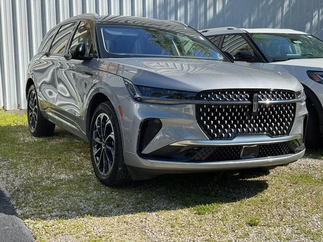 2024 Lincoln Nautilus Reserve AWD's photo