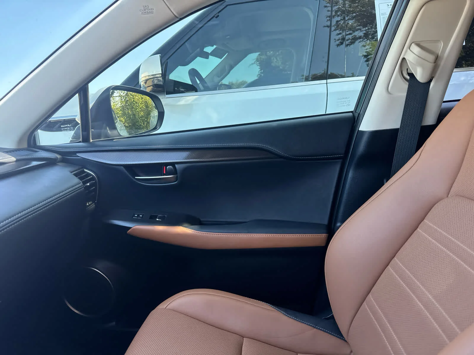 Certified Used 2020 EMINENT WHITE PEARL Lexus  image 15