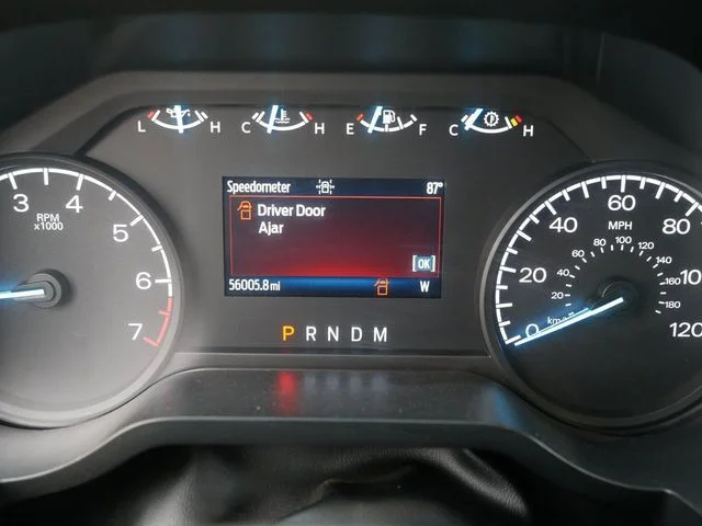 Used 2023 Oxford White Ford XLT image 27