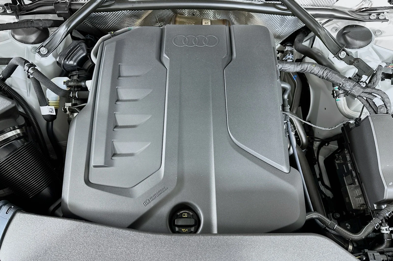 New 2026 Glacier White Metallic Audi Premium image 12