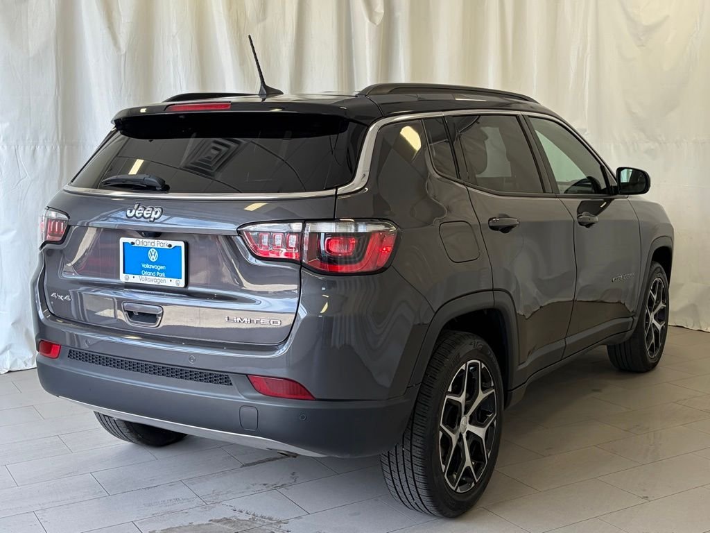 Used 2024 Gray Metallic Jeep Limited image 7
