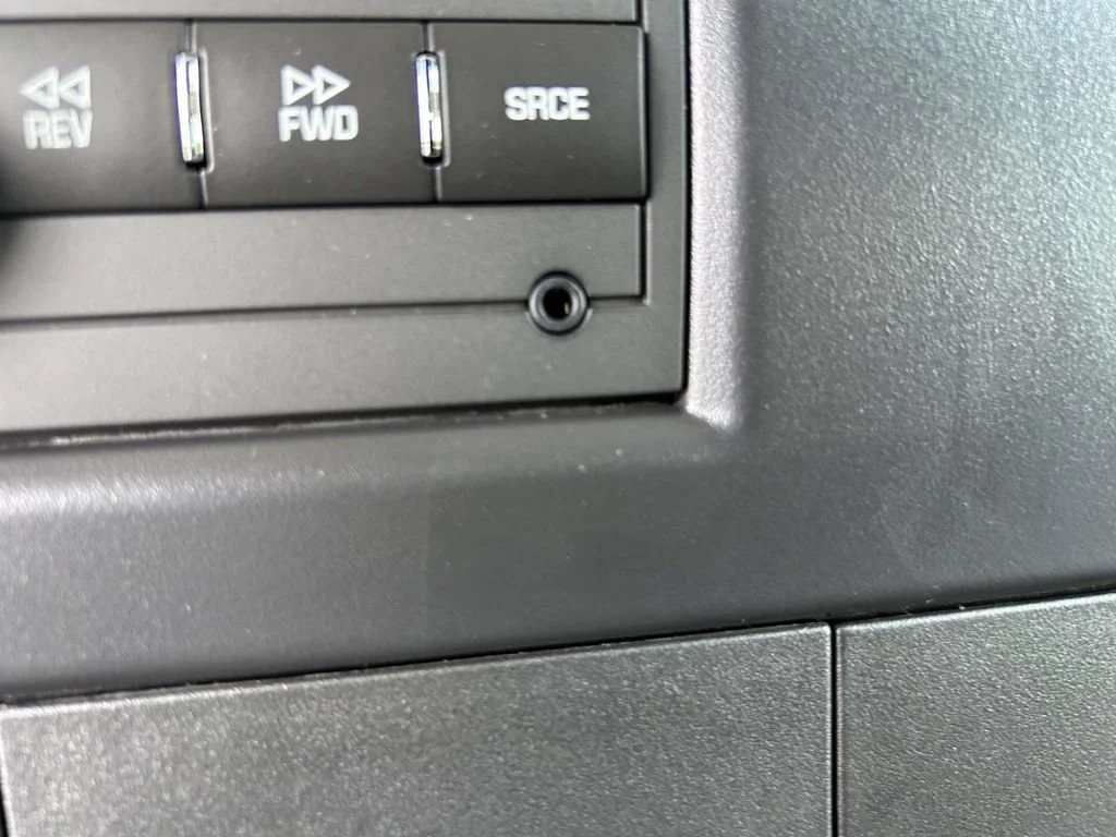 New 2026 Summit White GMC Work Van image 21