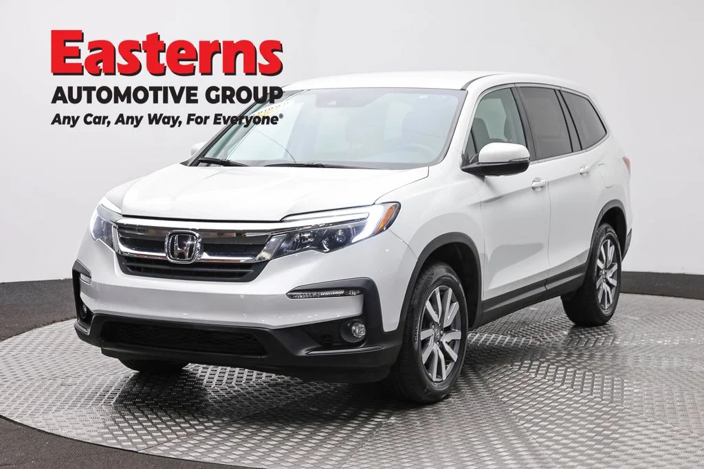 Used 2021 White Honda EX image 1