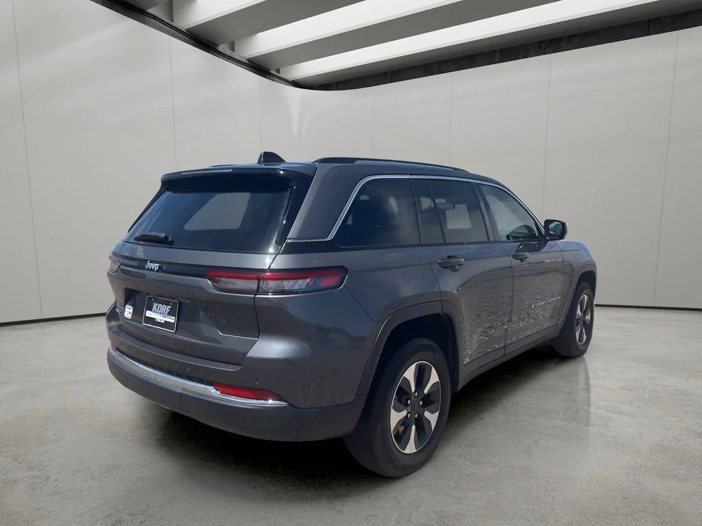 Used 2022 Baltic Gray Metallic Clearcoat Jeep 4xe image 5