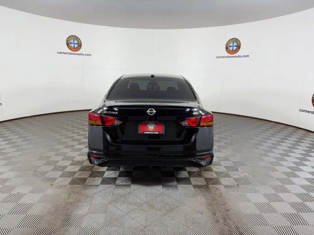 Used 2021 Black Nissan 2.5 SV image 19